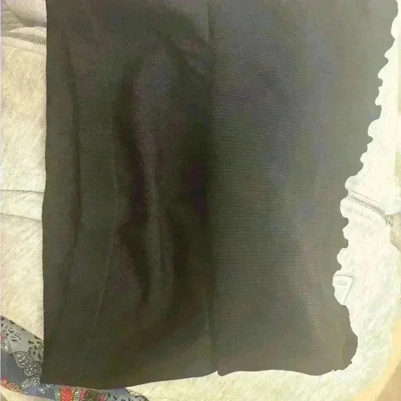 90 Degrees by Reflex Black Cropped Ribbed Ruffle Tank Top OS - Picture 6 of 6